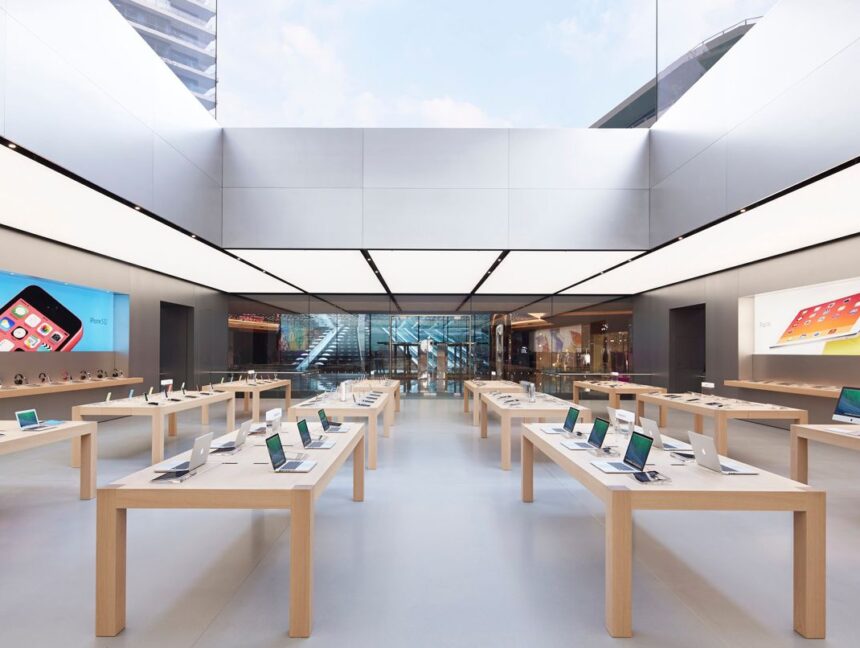 Apple opens up NFC transactions to developers, but says there will be ‘associated fees’